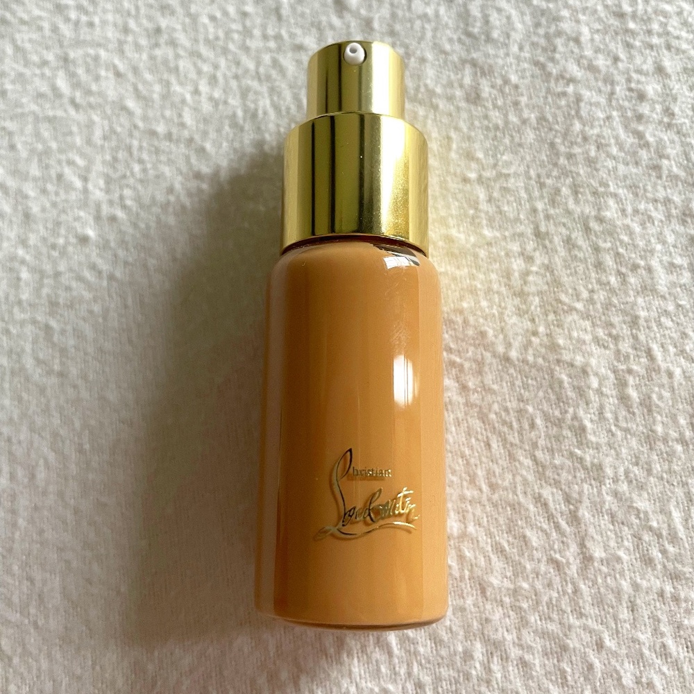 Christian Louboutin Le Fluide Fond de Teint Foundation in Olive Nude 40WO
